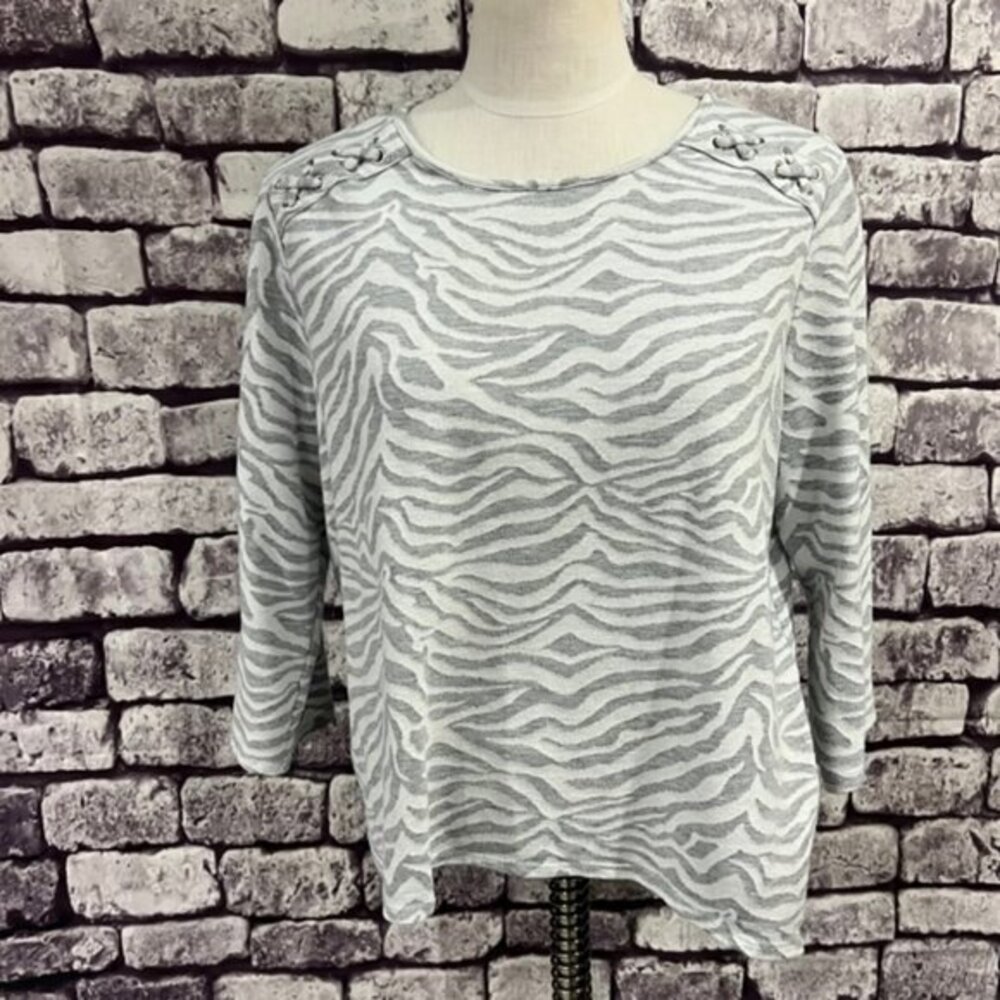 Chico's Weekends Gray & White 3/4 Sleeve Pullover Top Size Large